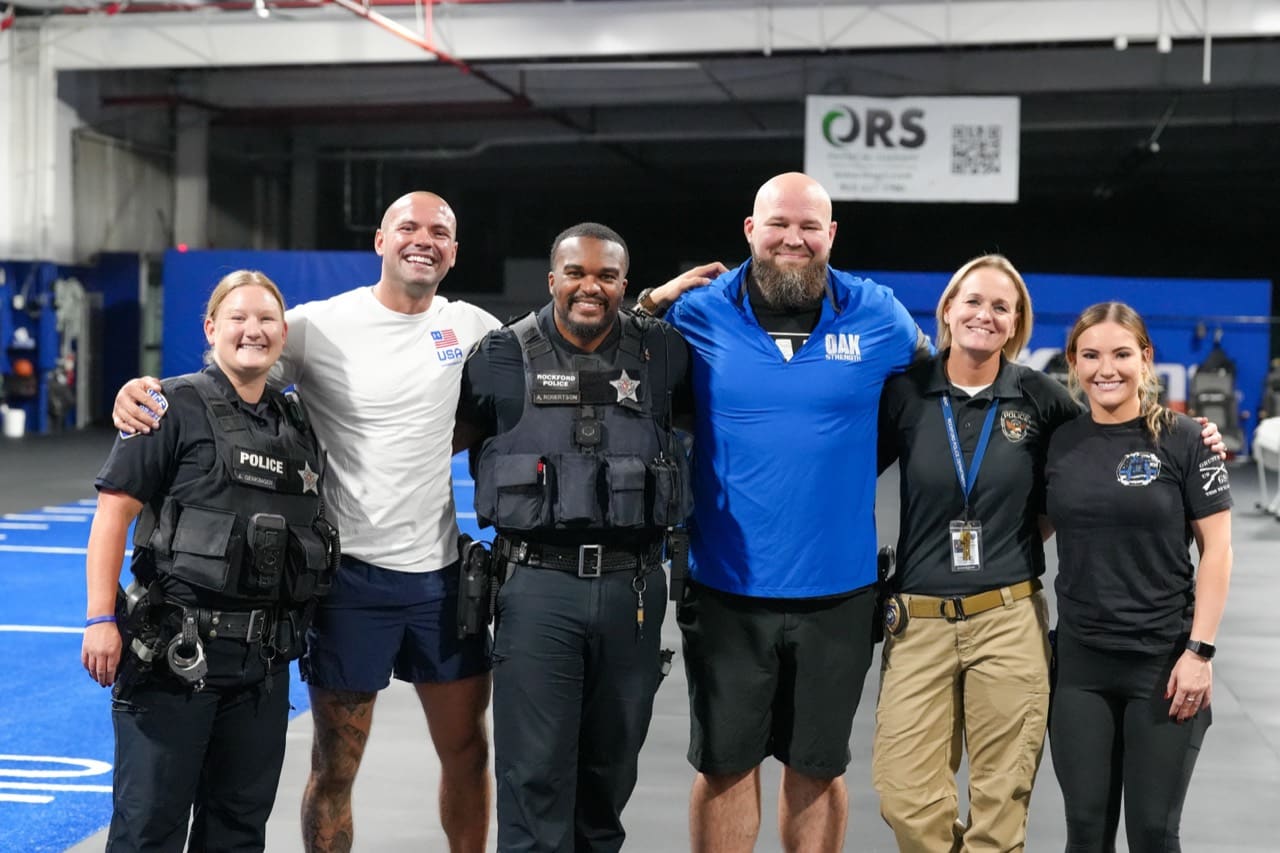 first responders training together at Oak Strength in Loves Park IL