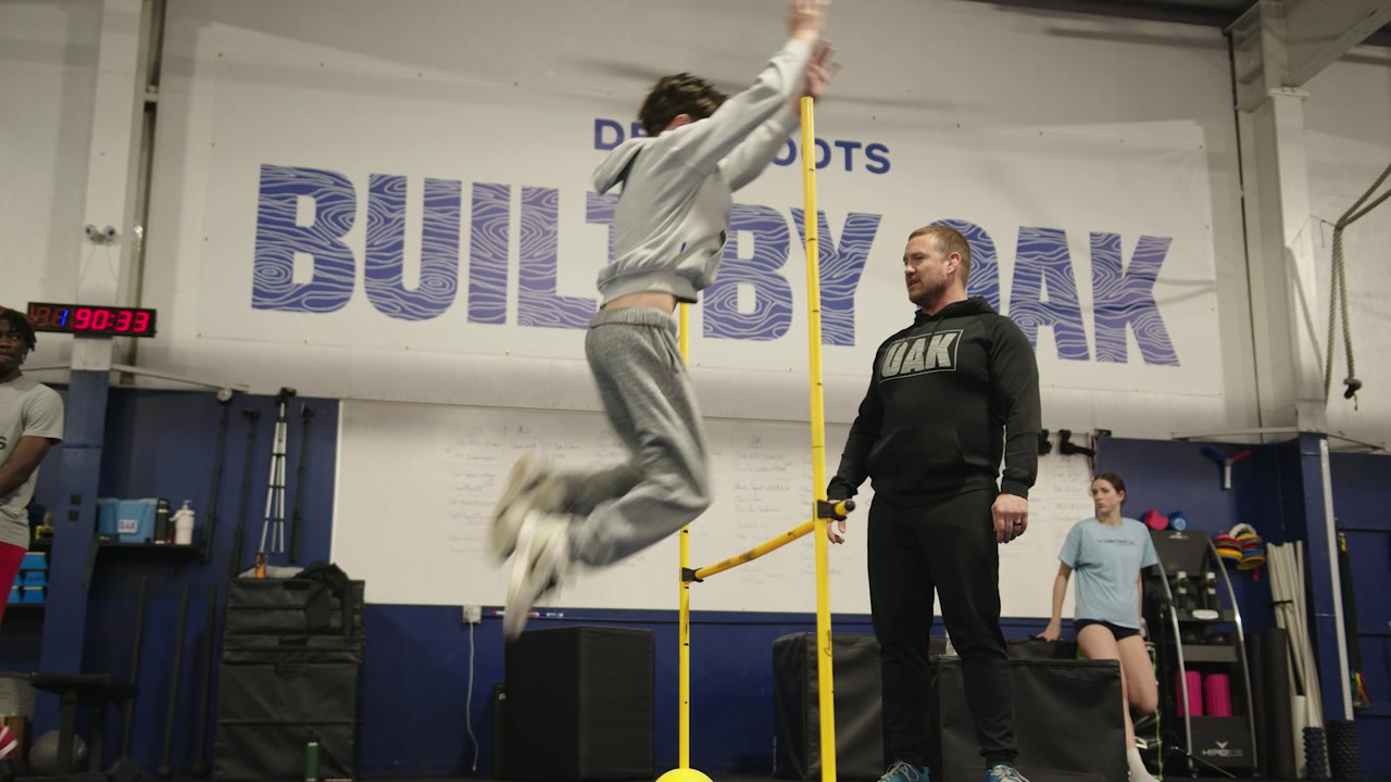Strength coaching at OAK STRENGTH in Loves Park